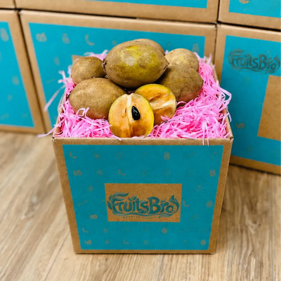 Fresh Sapodilla · Zapote Box, photo 1 of 3