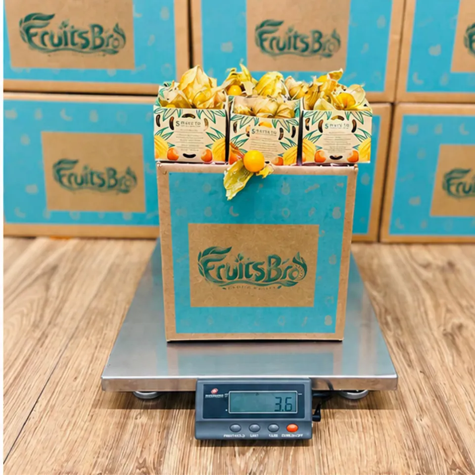 Golden Berry Box, photo 2 of 3
