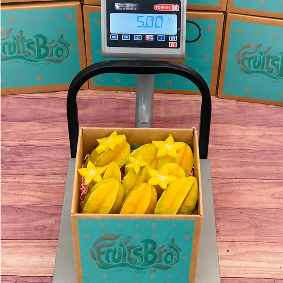 Star Fruit · Carambola Box, photo 2 of 3