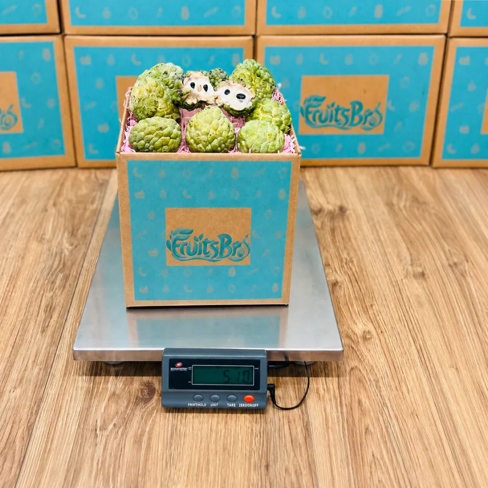 Sugar Apple · Sweetsop · Anon Box, photo 1 of 3