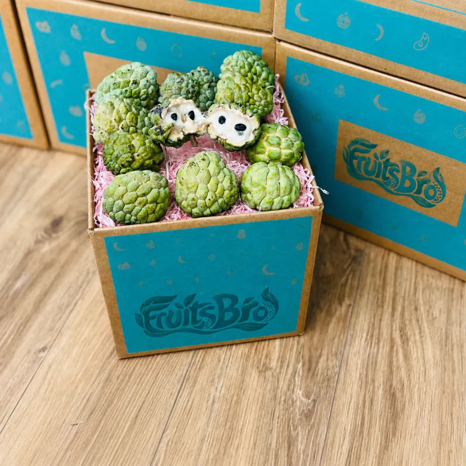 Sugar Apple · Sweetsop · Anon Box, photo 2 of 3