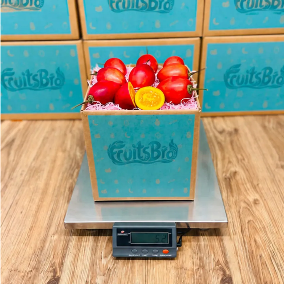 Tamarillo · Tree Tomato Box, photo 2 of 3